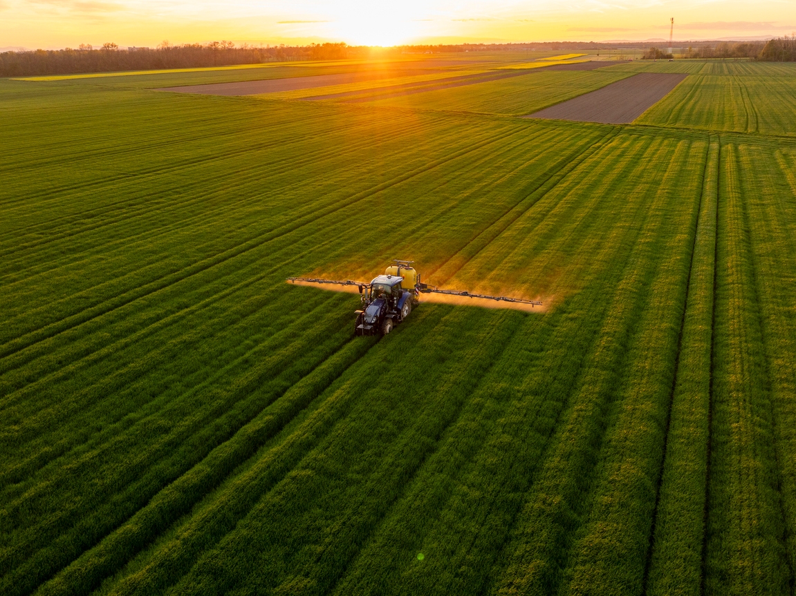 Livre : Titans De L'agriculture Industrielle – Comment Les Grandes Corporations Dominent Notre Alimentation