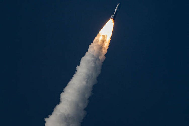 Amazon Project Kuiper To Launch First Production Satellites Into Orbit