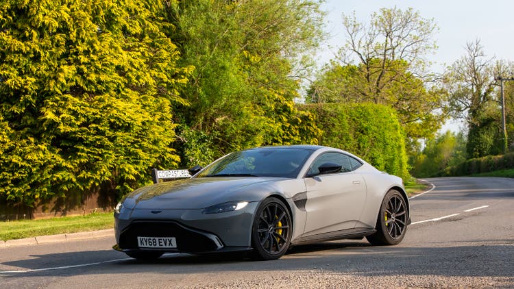 Aston martin Vantage car