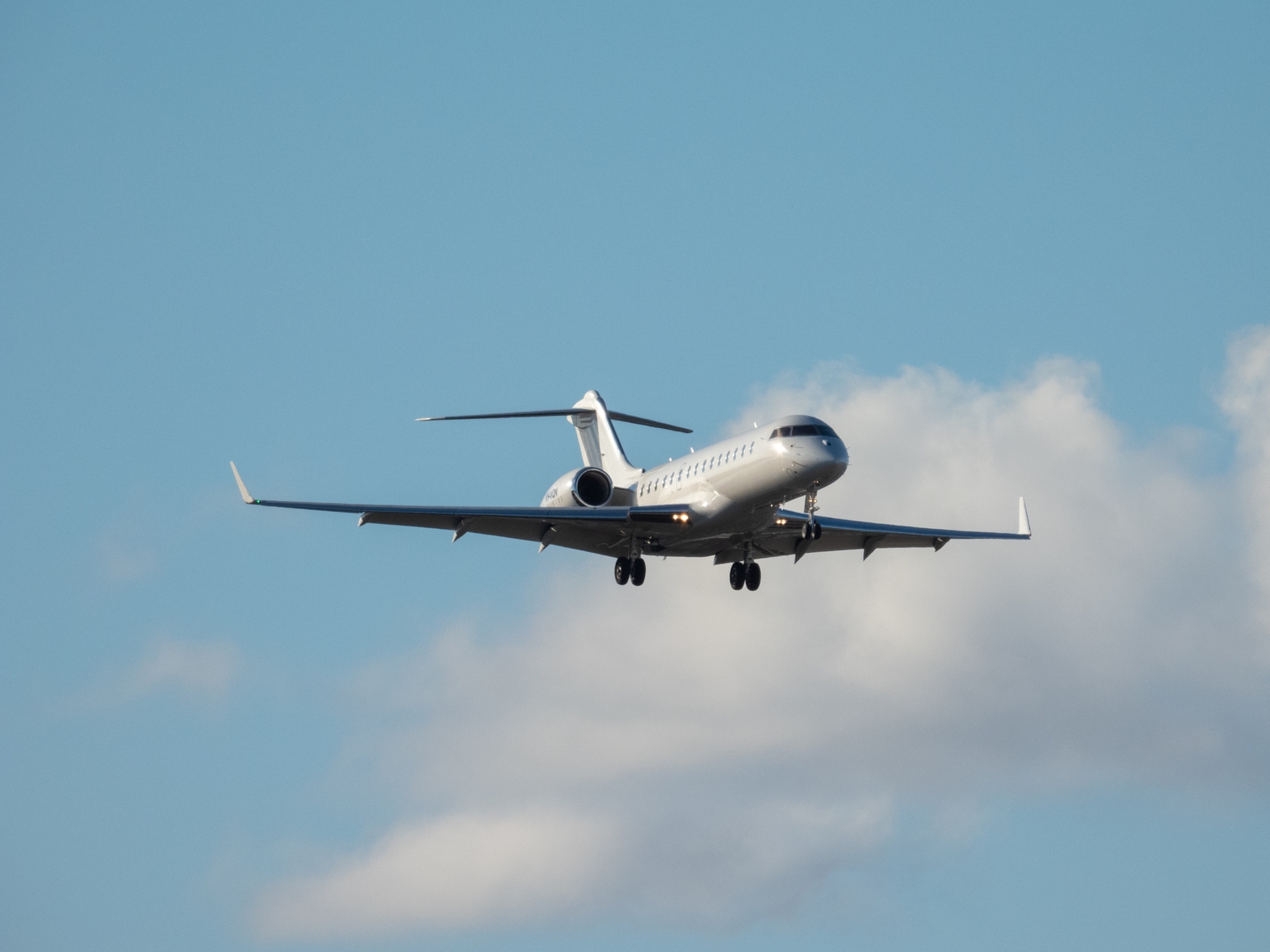 Bombardier: From Turnaround To A Shareholder Returns Story (OTCMKTS:BDRAF)
