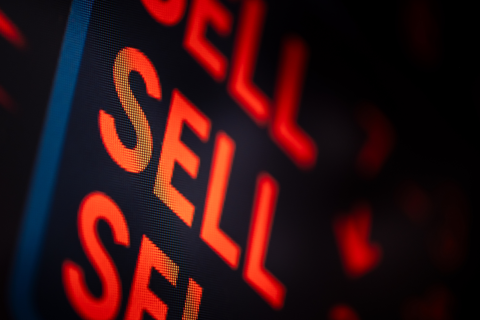 seekingalpha.com - Kim Khan - Oppenheimer's top 50 small- and mid-cap Sell ideas