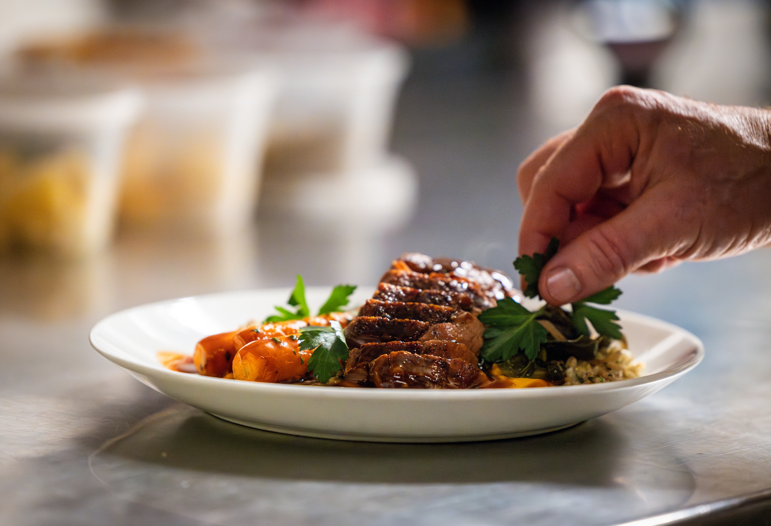 seekingalpha.com - Daniel Jones - US Foods Holding: Even Hitting Targets Doesn't Justify Strong Upside (NYSE:USFD)