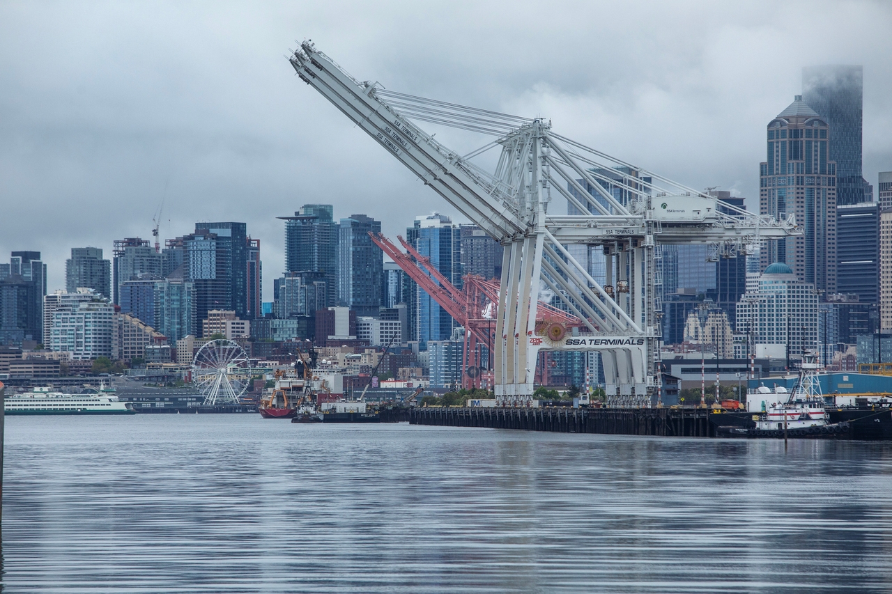 October Trade Deficit Drops To Lowest Level Since Great Financial ...