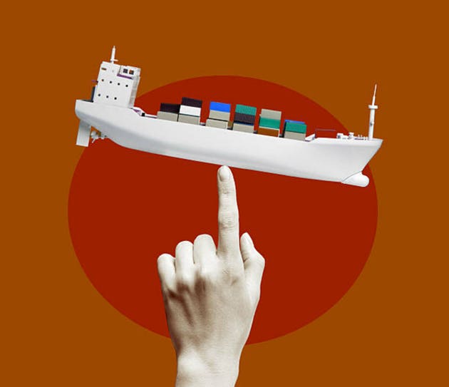 International trade balance / Container ship on finger