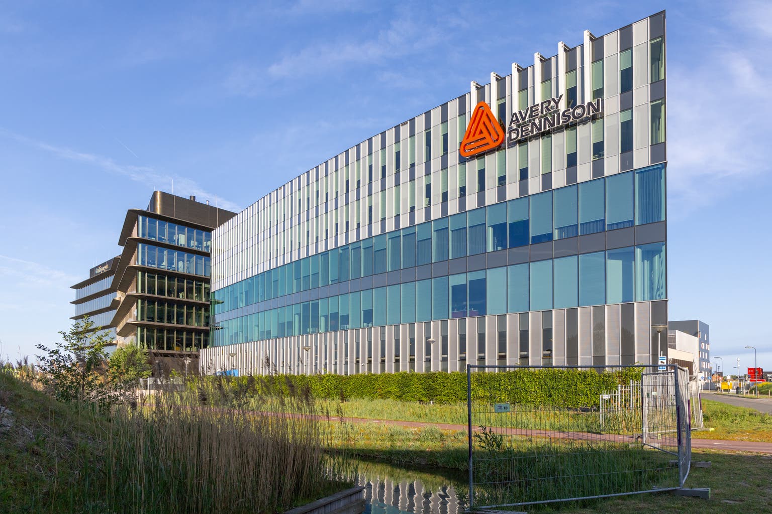Avery Dennison: Not Sure What To Do With You