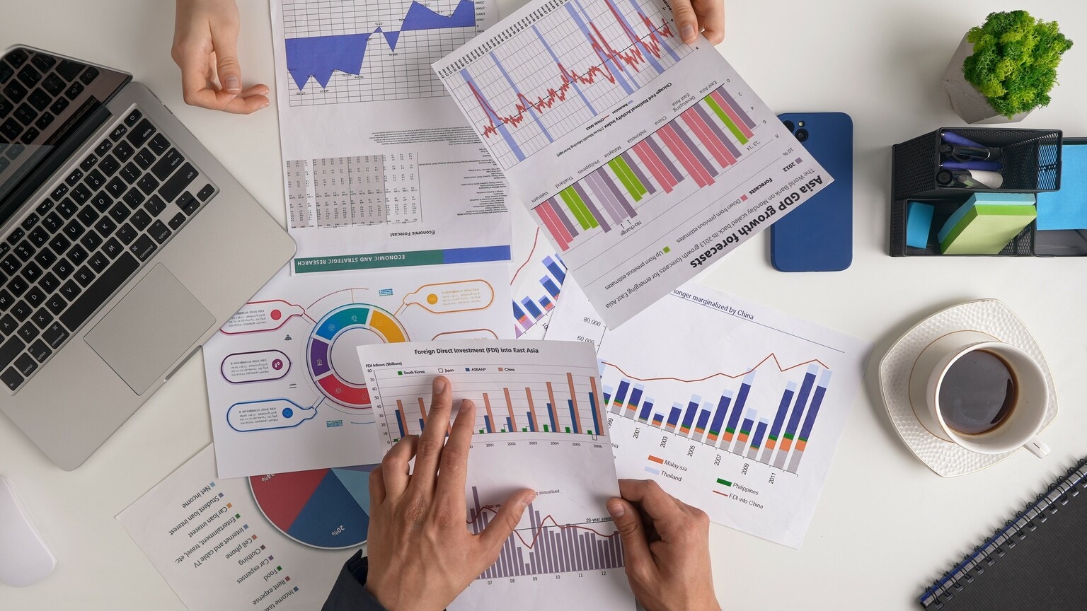 Why ADP And BLS Job Reports Often Diverge