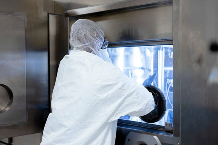 pharmaceutical factory woman worker