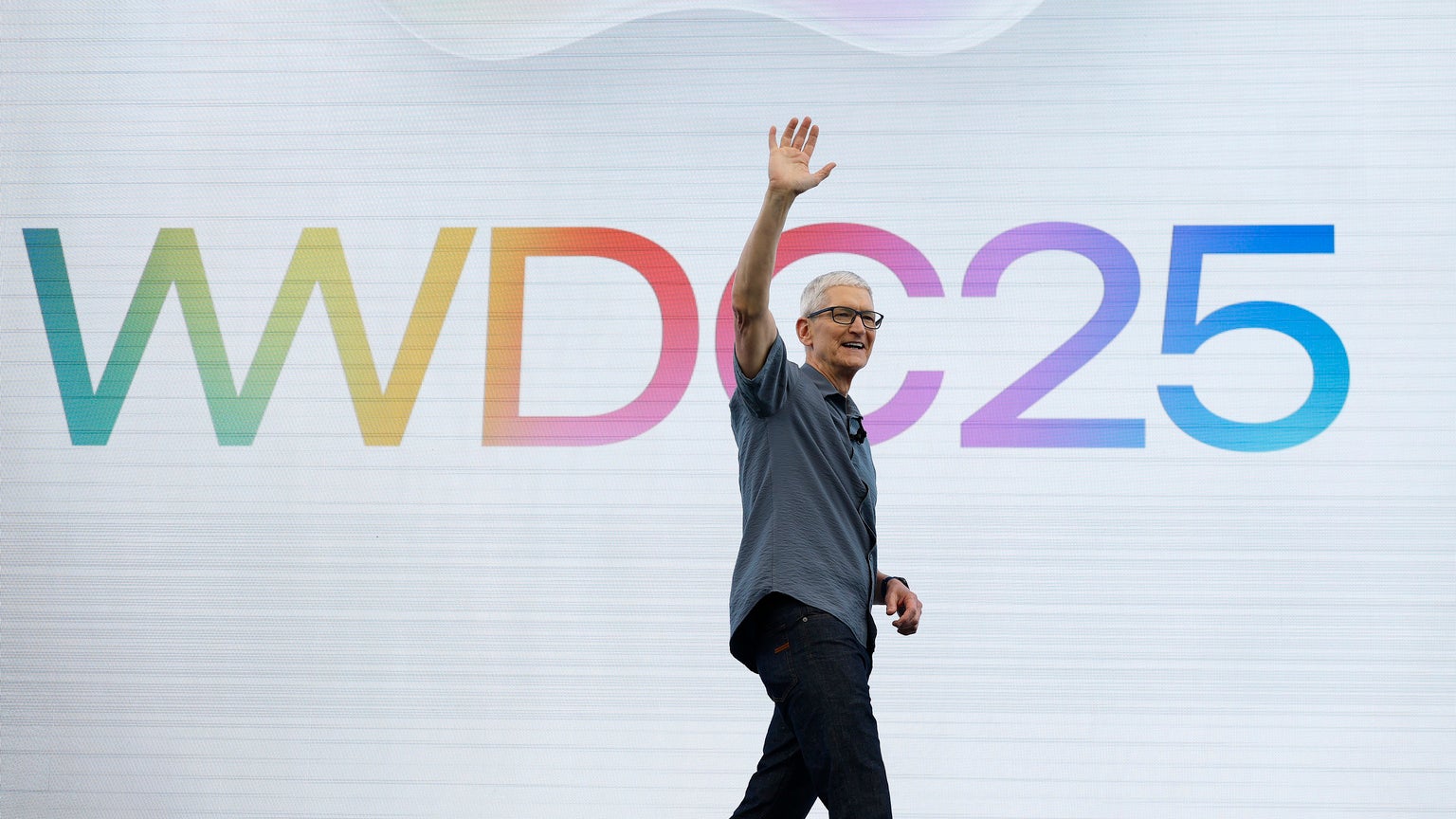 WIRE⬛"Futuro dell'Intelligenza Artificiale: Novità da Apple, G42 e l'Industria Musicale"
