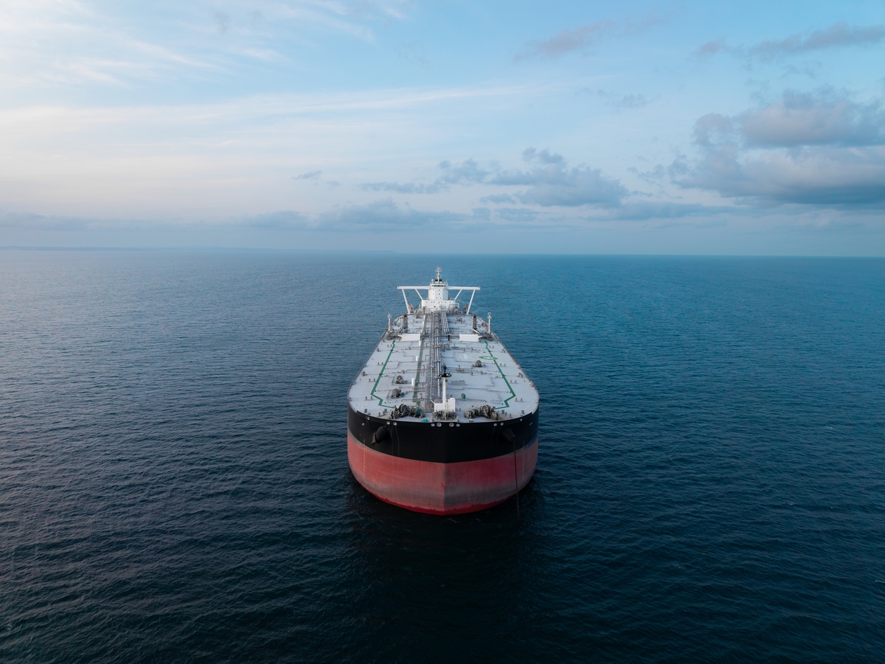 Commodities: Oil Slips As More Crude Flows Out Of Persian Gulf