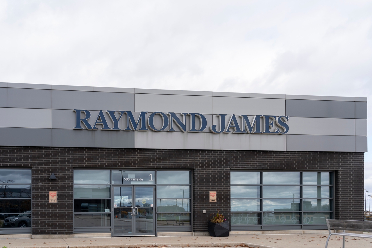 Raymond James: Consider Both Earnings Disappointment And Long-Term  Potential (NYSE:RJF) | Seeking Alpha
