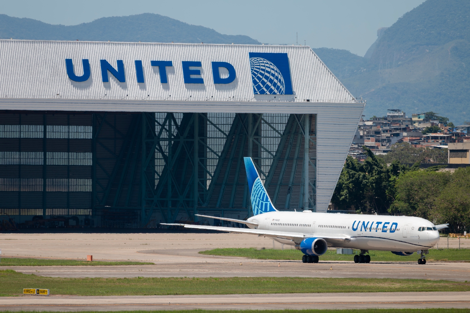 United Airlines Is Delivering Despite Higher Fuel Costs