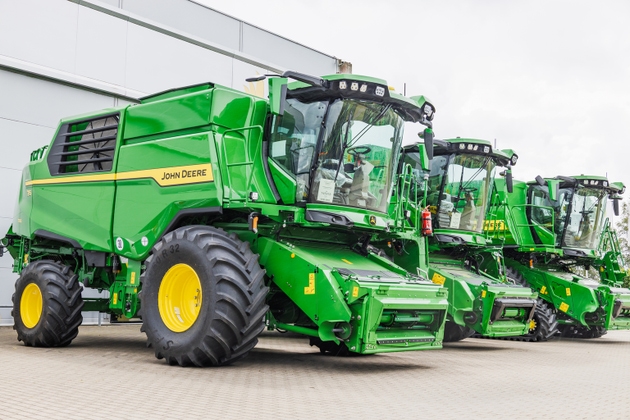 Deere: Market Is Still Pricing A Tractor Maker, The Field Tells A Different Story