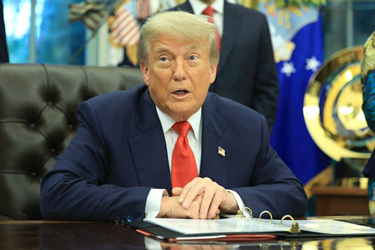 President Trump meets with Rwanda and DDRC ministers
