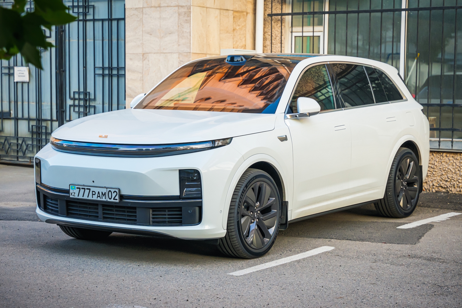 Li Auto's Profitable Thesis Yet At Risk - Structural Risks Remain ...