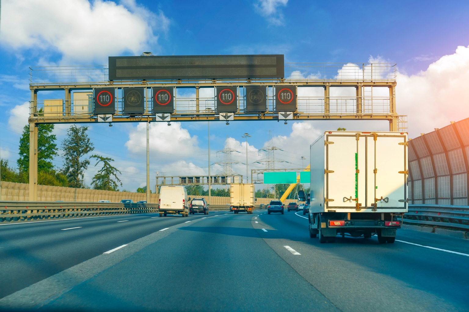 Ryder: Business Improvement Hard To Disentangle From Liability Mismatch, Depreciation Lags