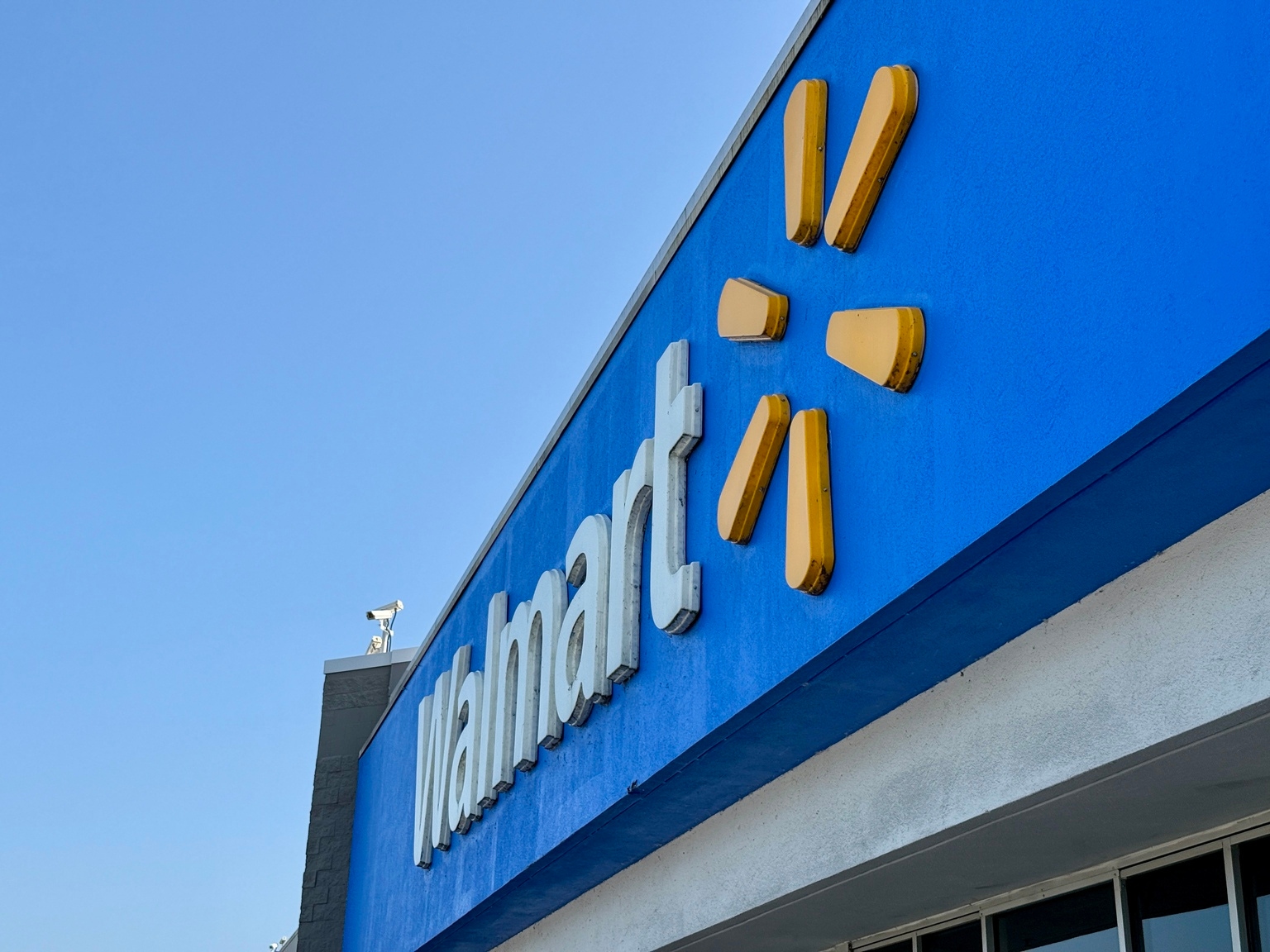 Walmart: Failing To Live Up To Rich Multiples (Rating Downgrade)