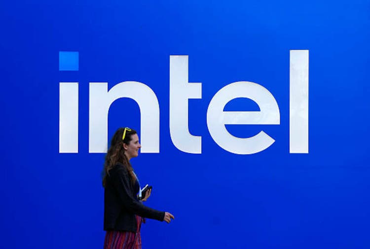 Intel Lays Off 4000 Workers In Several States