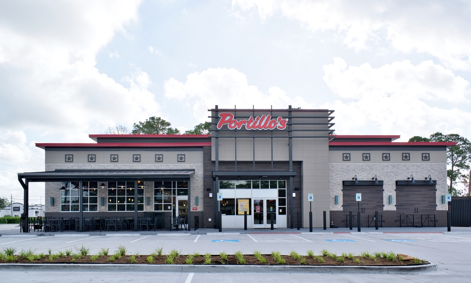 Portillo’s: Fortunes Are Fading With Declining Comps And Waning Margins (Downgrade) Portillo’s: Fortunes Are Fading With Declining Comps And Waning Margins (Downgrade)