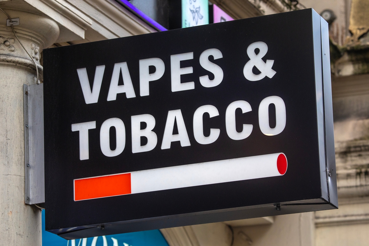how long to leave tobacco on wasp sting how long to leave tobacco on a bee sting Bee vs Wasp Sting Venom: Truth and