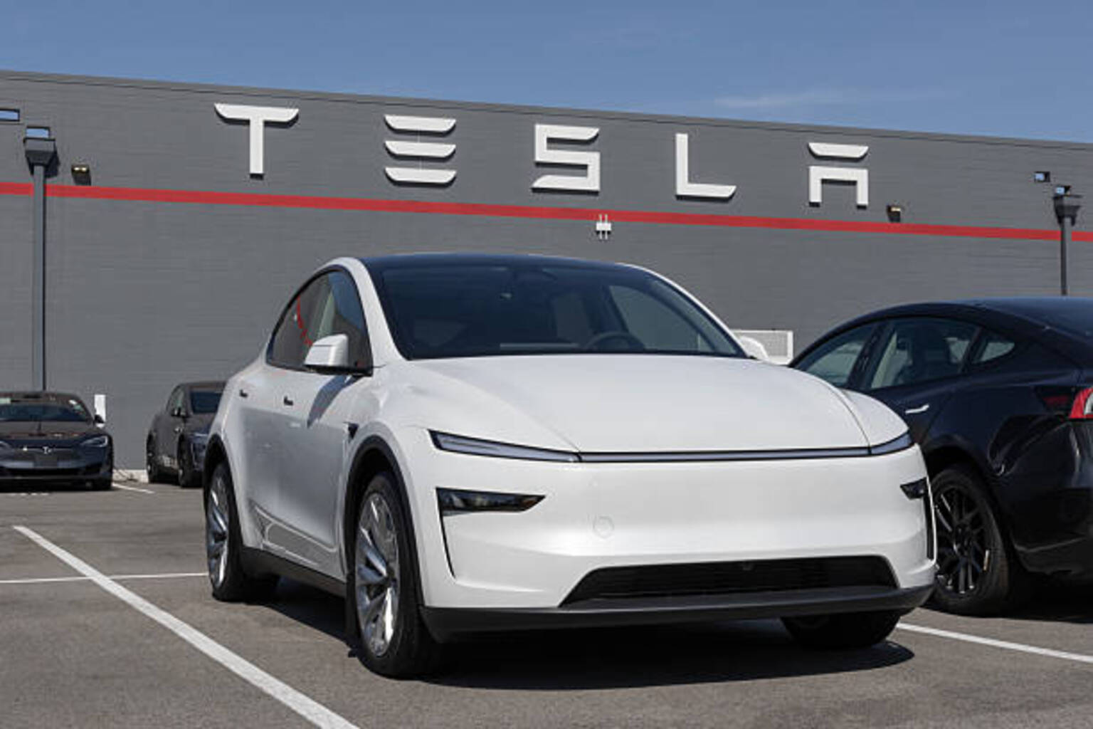 seekingalpha.com - Rob Williams - Tesla regains majority of U.S. EV market as rivals retreat: WSJ (TSLA:NASDAQ)
