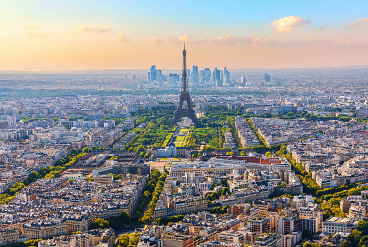 seekingalpha.com - Clark Schultz - Paris Motor Show preview: Affordable EVs, Chinese brands, and a Tesla cameo (STLA:NYSE)