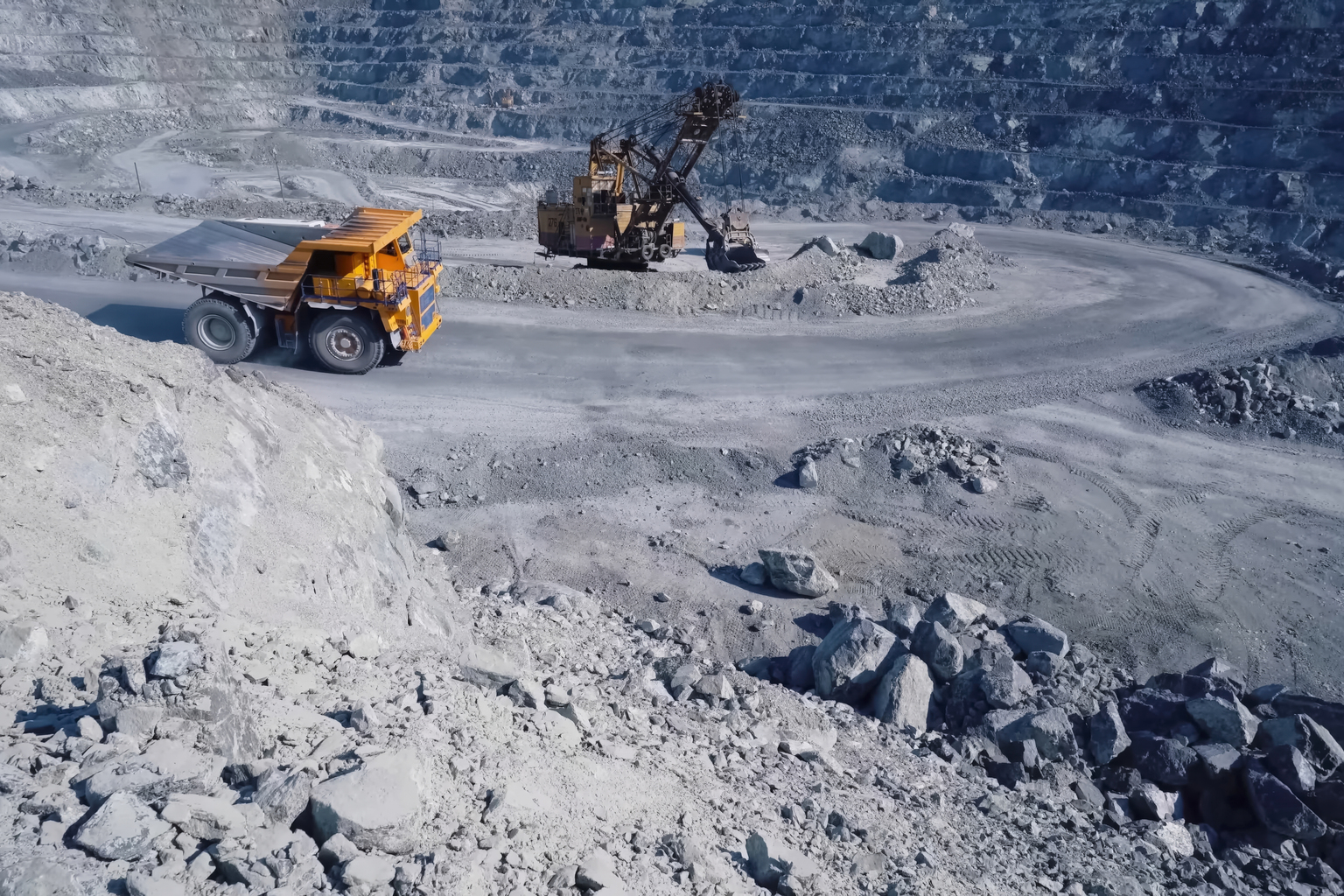 seekingalpha.com - Capital Connoisseur - Valterra Platinum Stock: A Newly Independent Tollgate On A Tightening PGM Market (ANGPY)