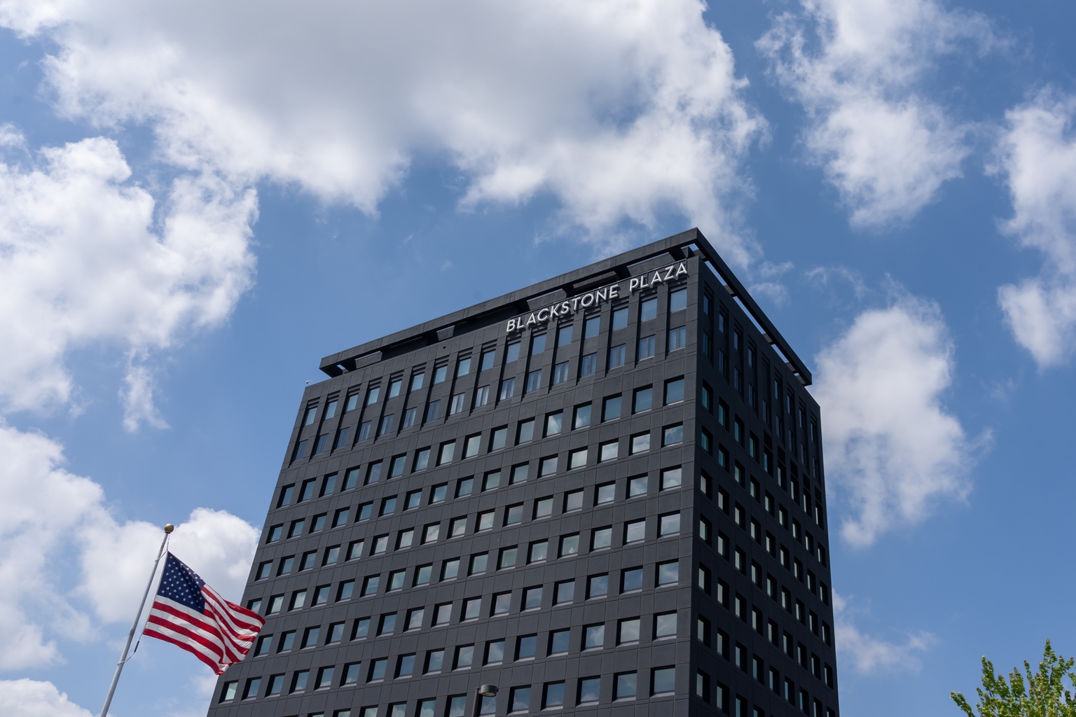 Blackstone Mortgage: 20% Yield, 5X Leverage, What Could Go Wrong?
