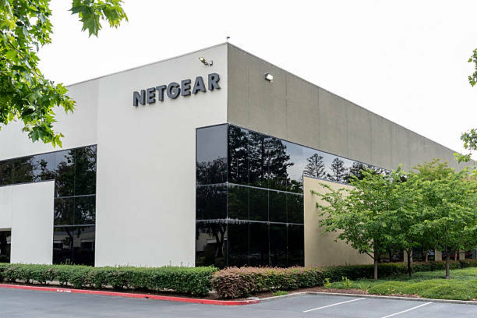 Netgear Q3 Preview: EPS Needs To Improve Significantly Before I Give It A Buy