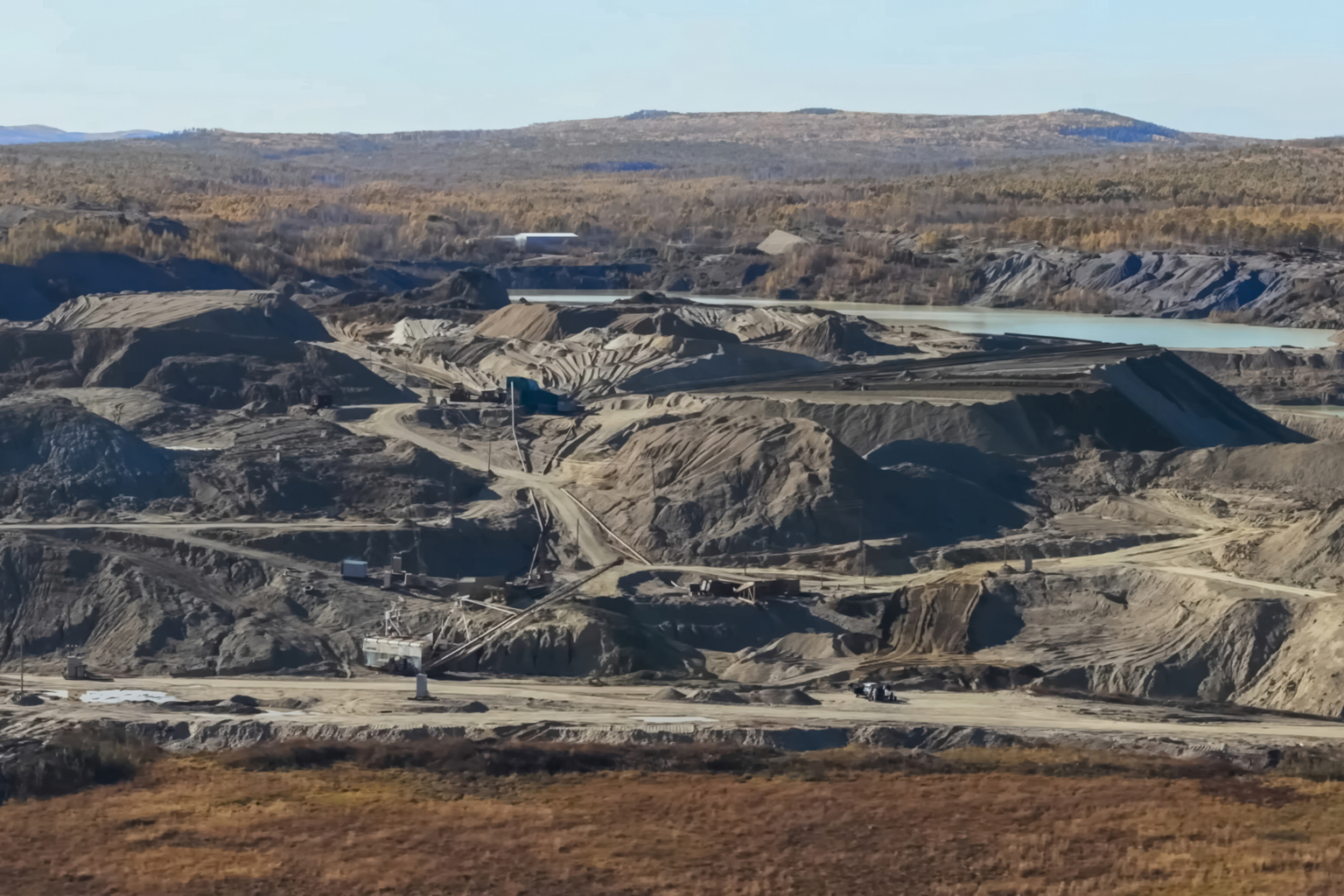 seekingalpha.com - George Atuan - Coeur Mining Stock: The Market Is Still Pricing The Old CDE (NYSE:CDE)