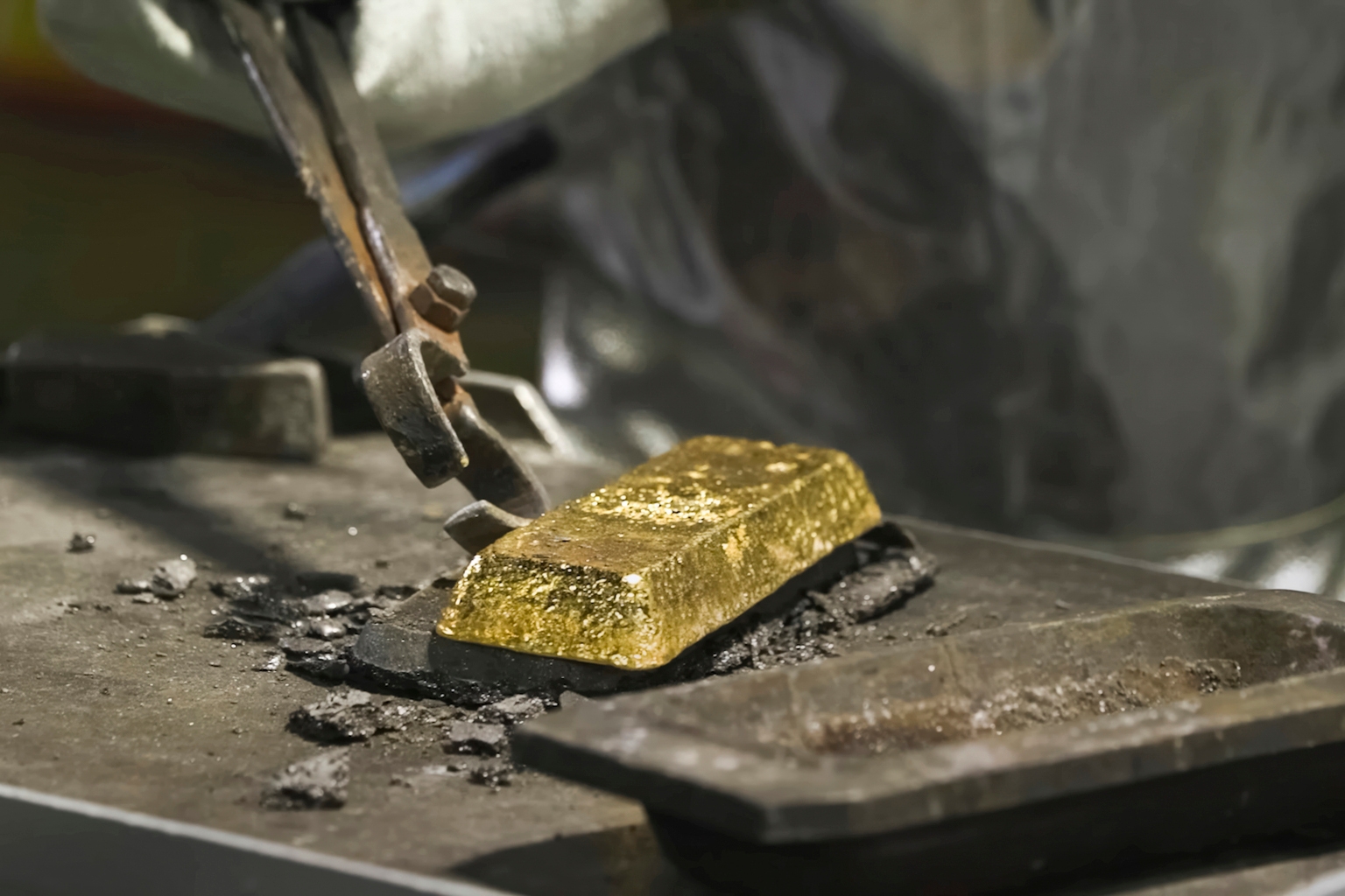 B2Gold: Iran Pressure Is A Golden Opportunity To Buy More news thumbnail
