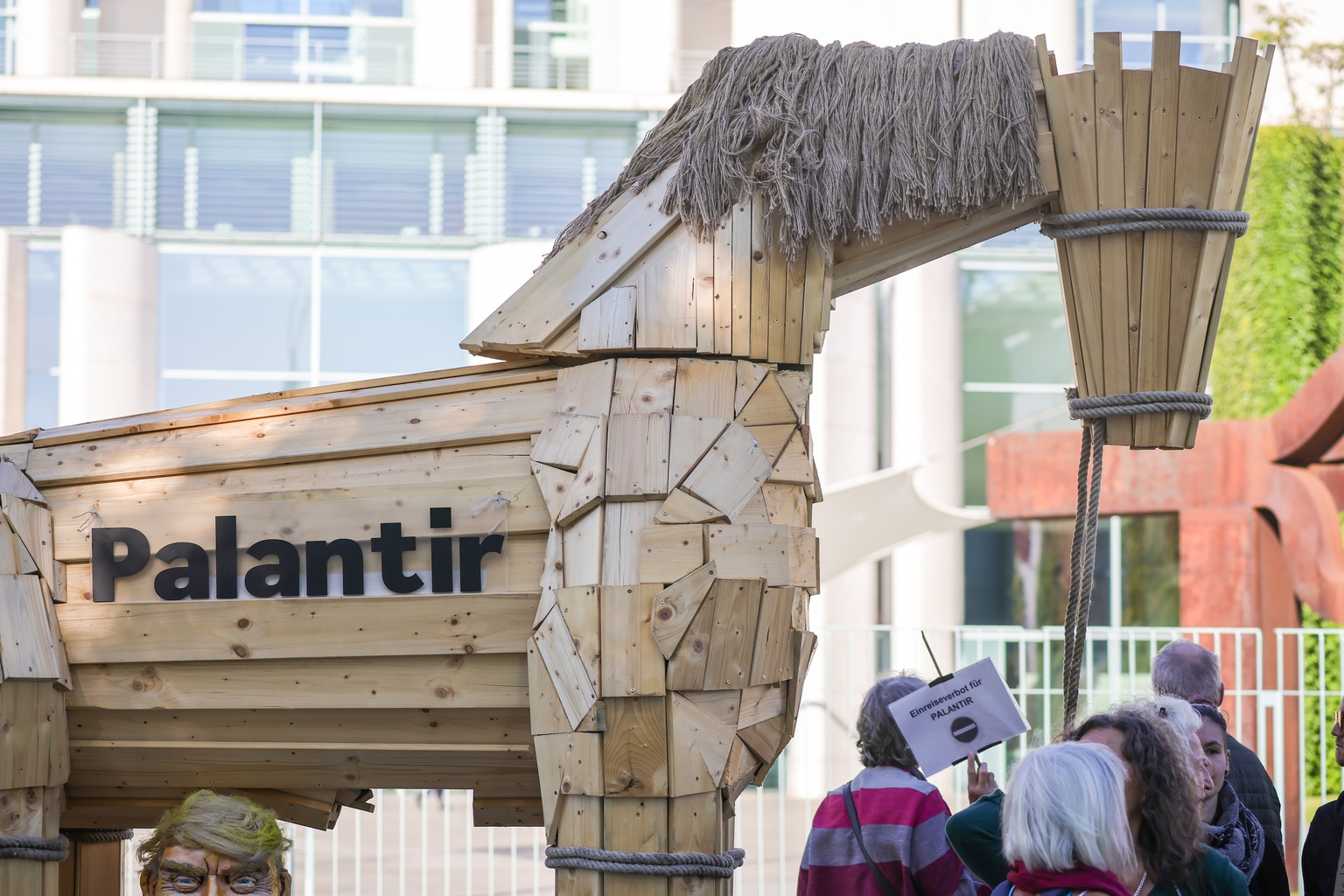 Palantir's Stock Decline Highlights Growing AI Risk in Enterprise Software