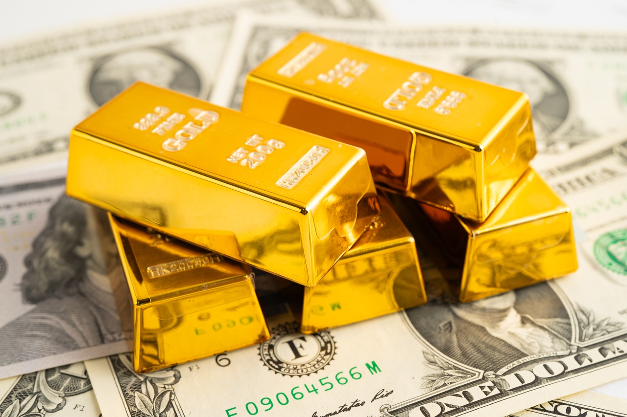 Gold Rally Hits 4900: Why Jan FOMC, Geopolitics, Technical Warnings Mark  Critical Juncture | Seeking Alpha