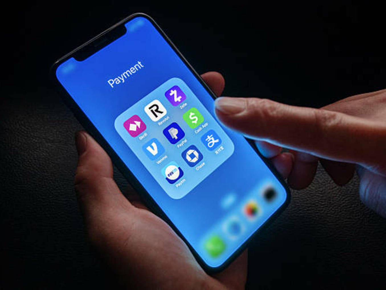 Zelle plans to enable international money transfers using stablecoins |  Seeking Alpha