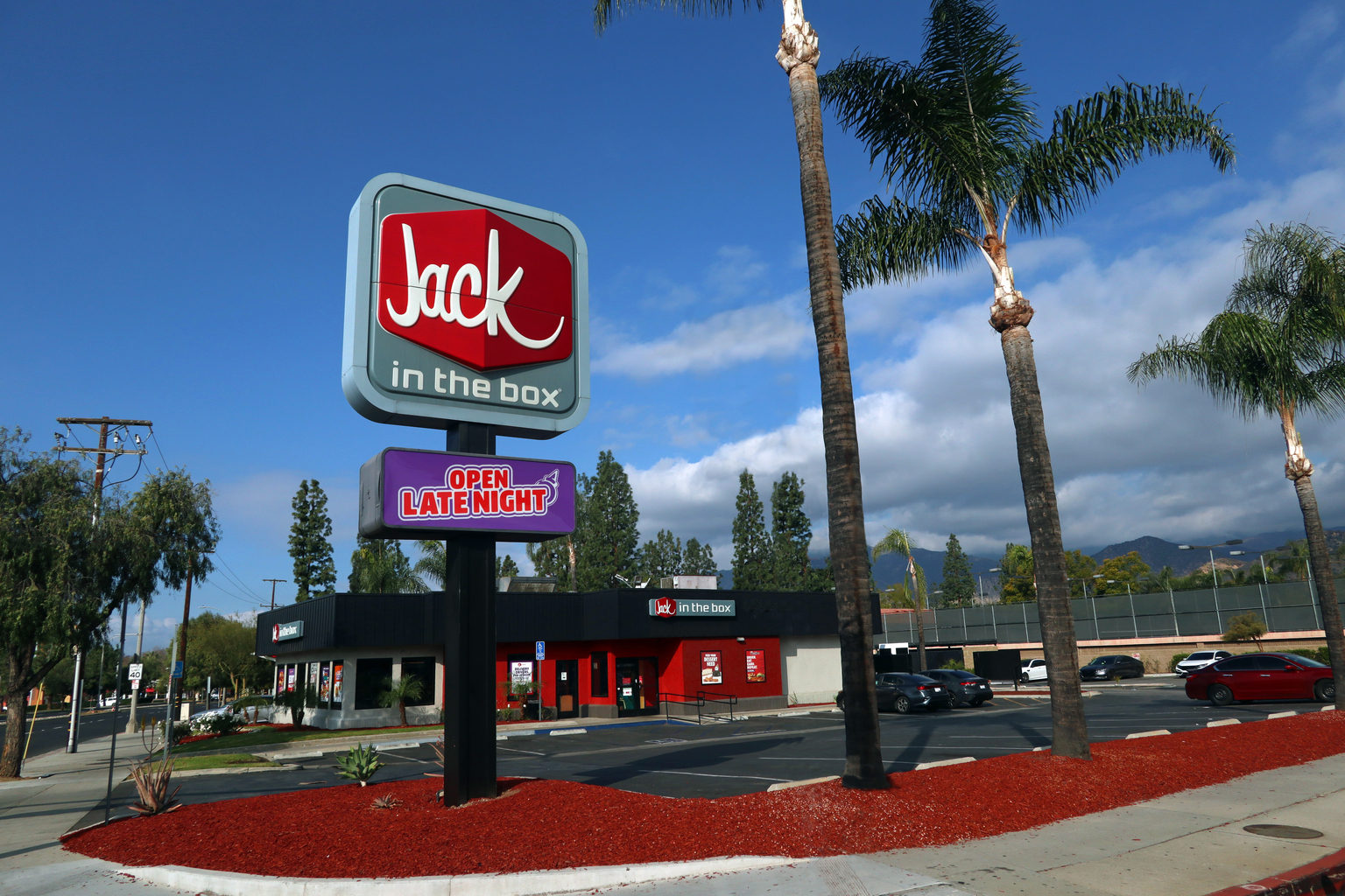 seekingalpha.com - Asian Value Investor - Jack in the Box Stock: It Should Think Outside The Box To Regain Its Glory (NASDAQ:JACK)