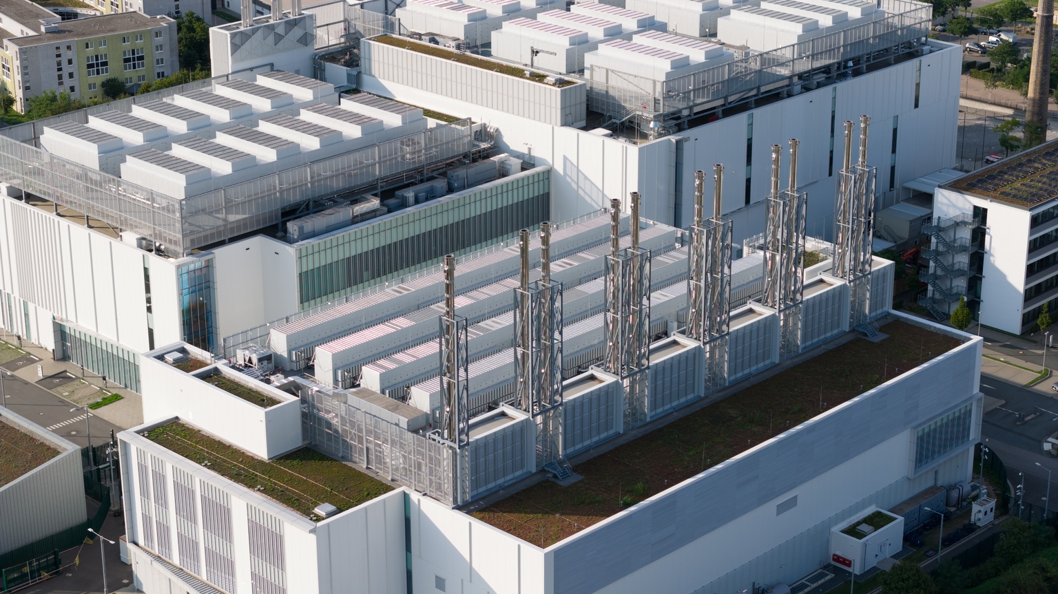 AAON Reports BASX Backlog Surge, Lifts 2026 Guidance