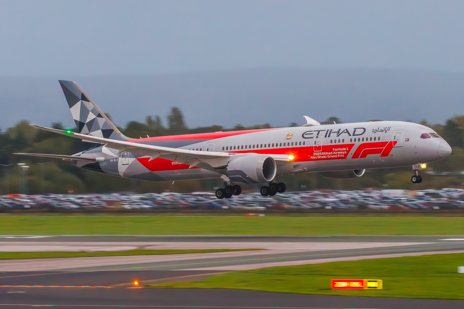 Boeing And Airbus: A Surprisingly Close Race