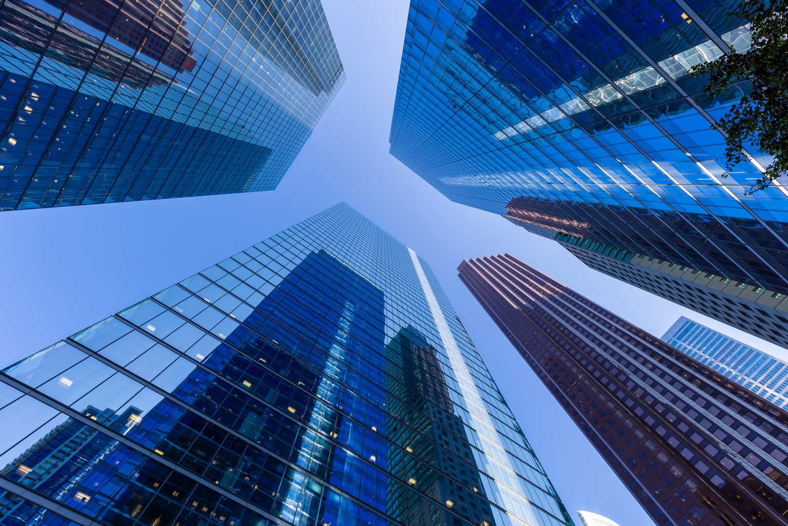 Ares Management: Why I Believe This Fallen Star Remains A Sell (NYSE:ARES)