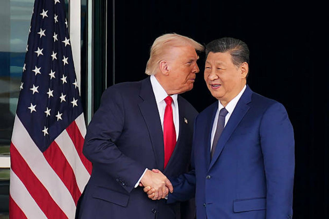 Trump cuts tariffs on China, reaches rare earths deal with Beijing  (SH:NYSEARCA) | Seeking Alpha