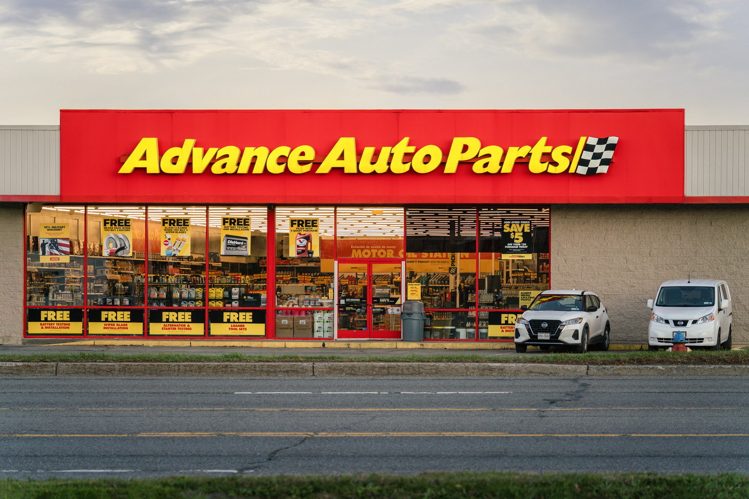 seekingalpha.com - Esxeleryn Analytics - Advance Auto Parts: A Liquidity-Driven Asymmetric Turnaround Play (NYSE:AAP)