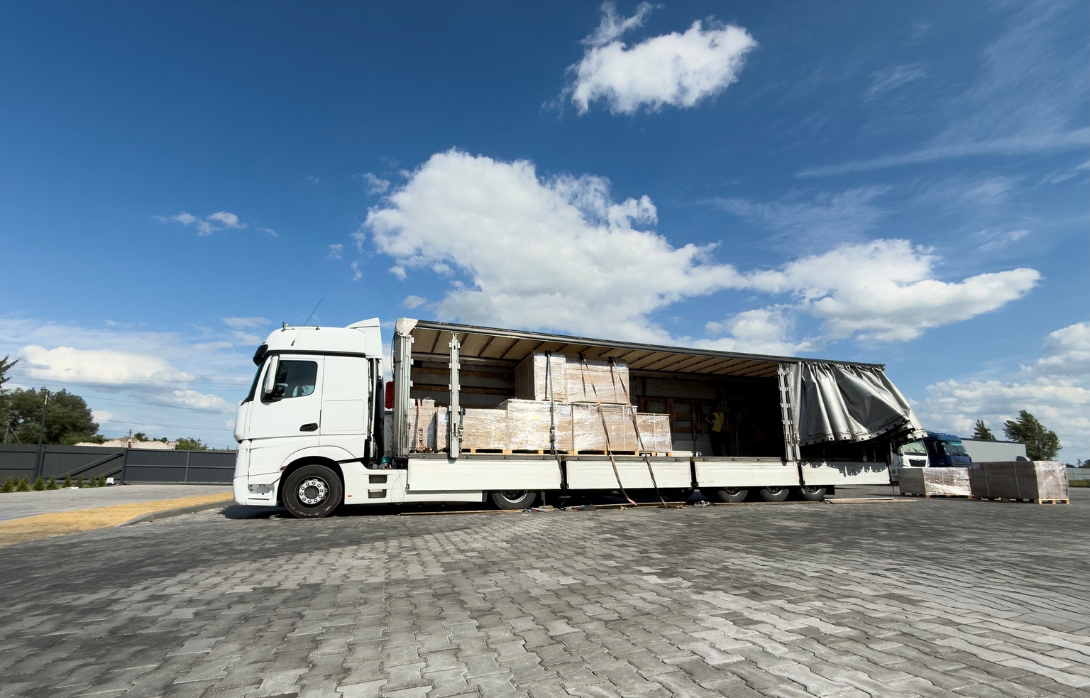 RXO, Inc.: Stock Likely To Remain Range-Bound Until Demand Recovers (NYSE:RXO)