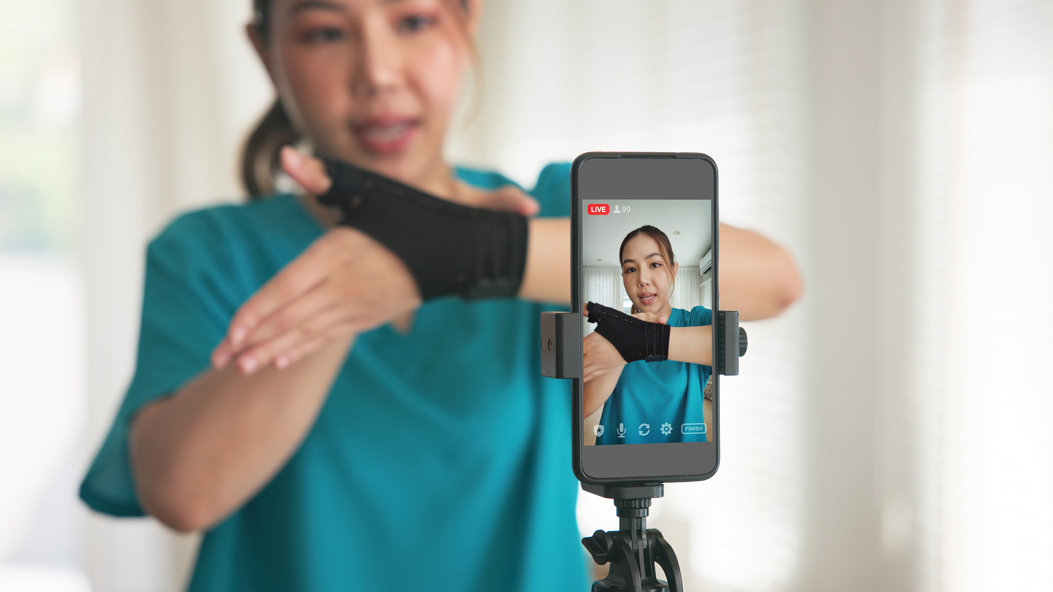 seekingalpha.com - Market Edge Researcher - Hinge Health: Great Business, Expensive Stock (NYSE:HNGE)