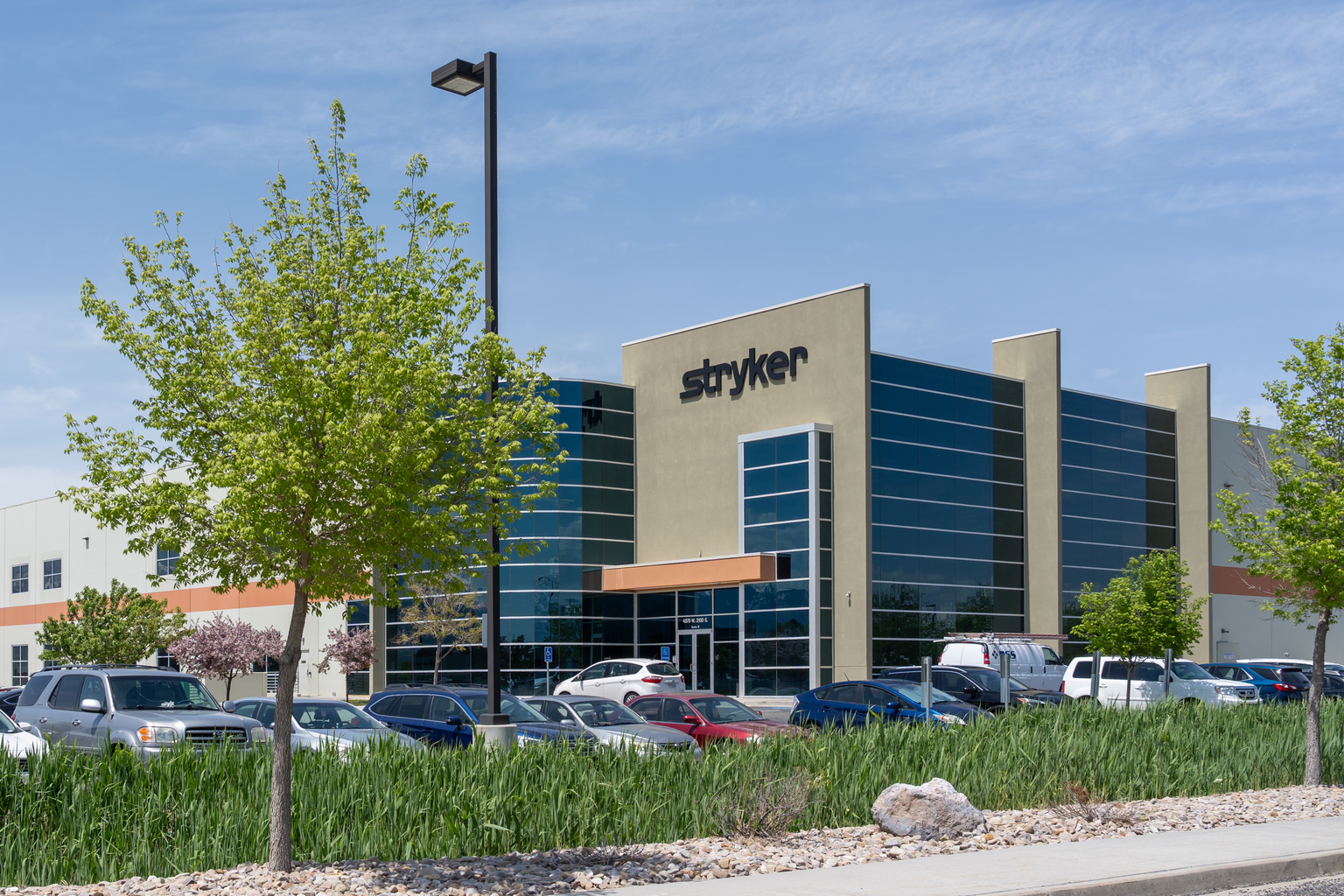 seekingalpha.com - Equity Lab - Stryker: The Market Is Overreacting To One Disrupted Quarter (NYSE:SYK)
