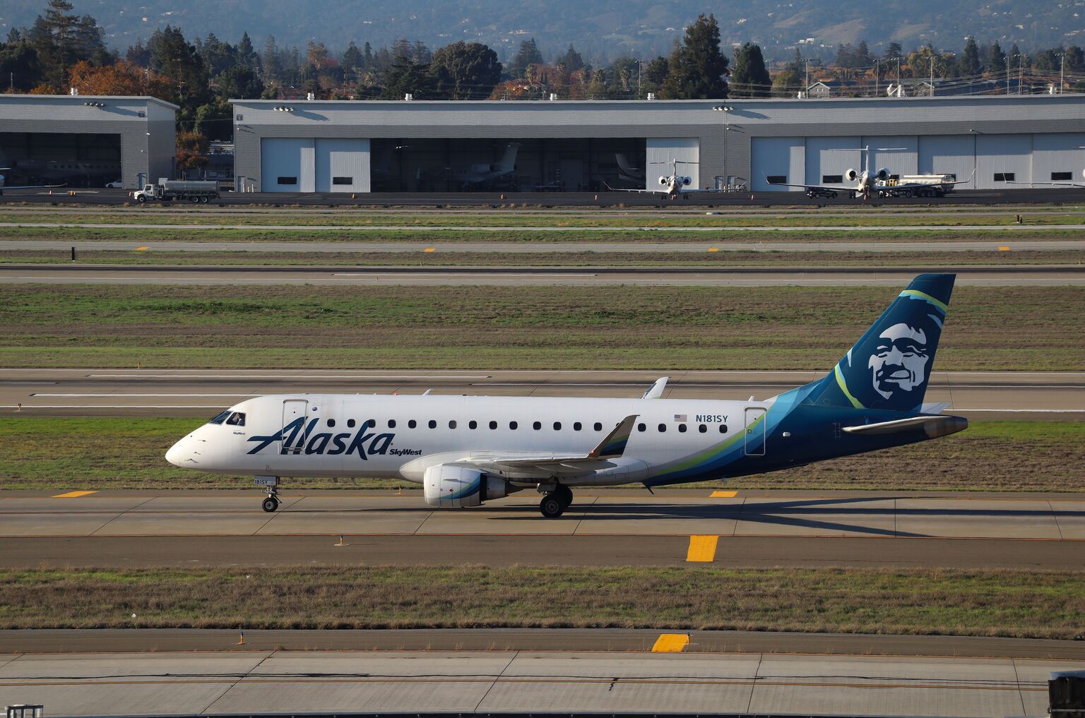 SkyWest: Undervalued Regional Leader With Durable Contracts And Strong Earnings Visibility (NASDAQ:SKYW)