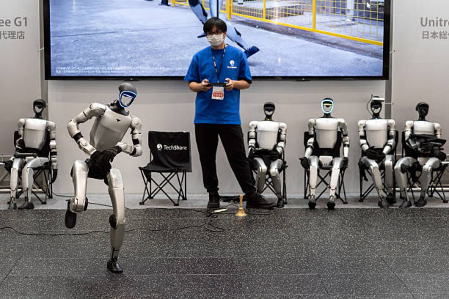 seekingalpha.com - Wall Street Breakfast - Milestone For Humanoid Robot Makers