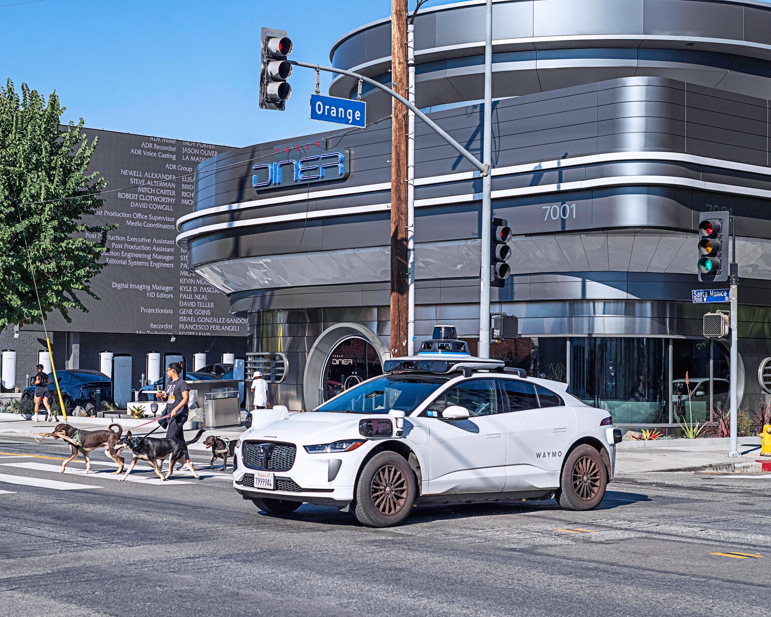 Tesla's Robotaxi Opportunity Is Dead In Light Of Waymo's Dominance