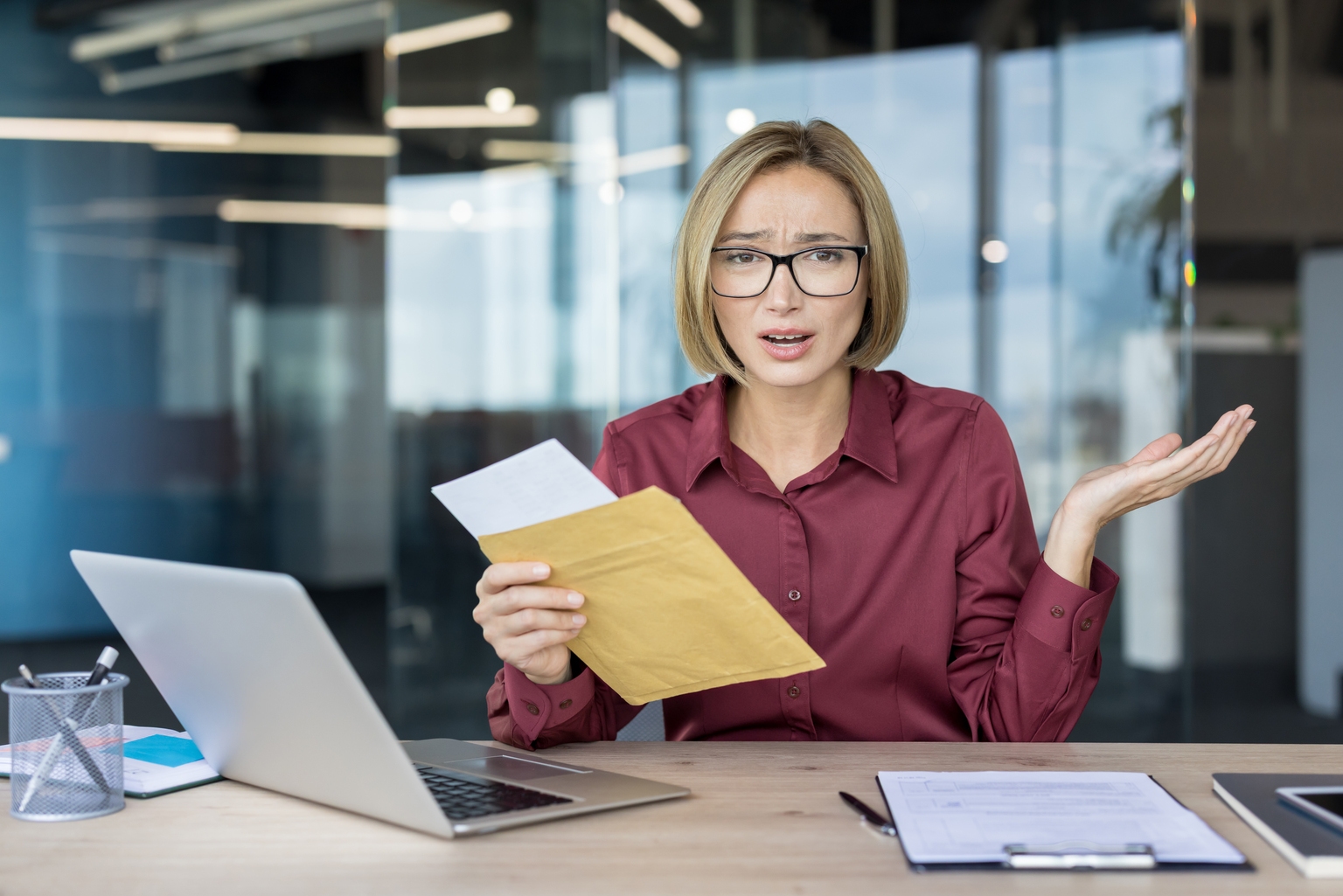 Polestar Stock: Q4 Top-line Beats Estimates, But Losses And Dilution Pile Up (NASDAQ:PSNY)