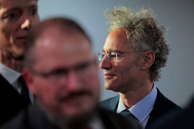 Palantir předvádí impresivní výsledky a růst akcií, přesto některé analytiky nekonvincuje