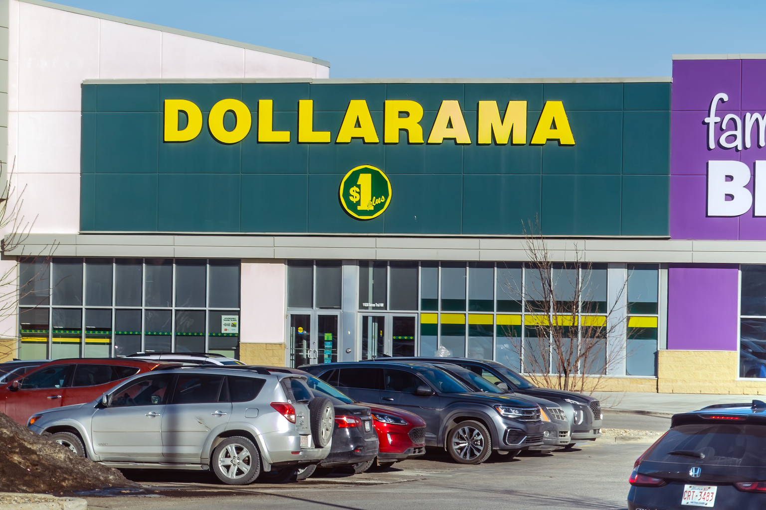 seekingalpha.com - Mayank Marwah - Dollarama Is Fully Priced: Hold For Now (TSX:DOL:CA)
