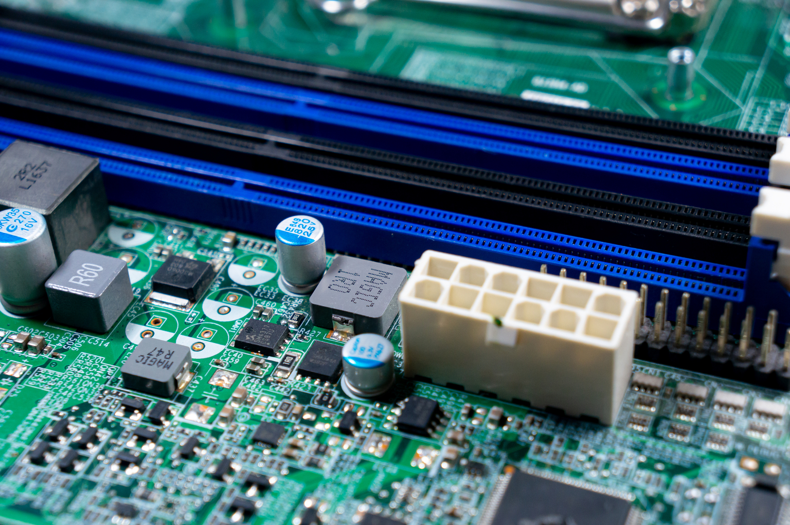 seekingalpha.com - Mike Zaccardi - Super Micro Computer: Why The Bullish Preliminary Is Just Part Of The Story (NASDAQ:SMCI)