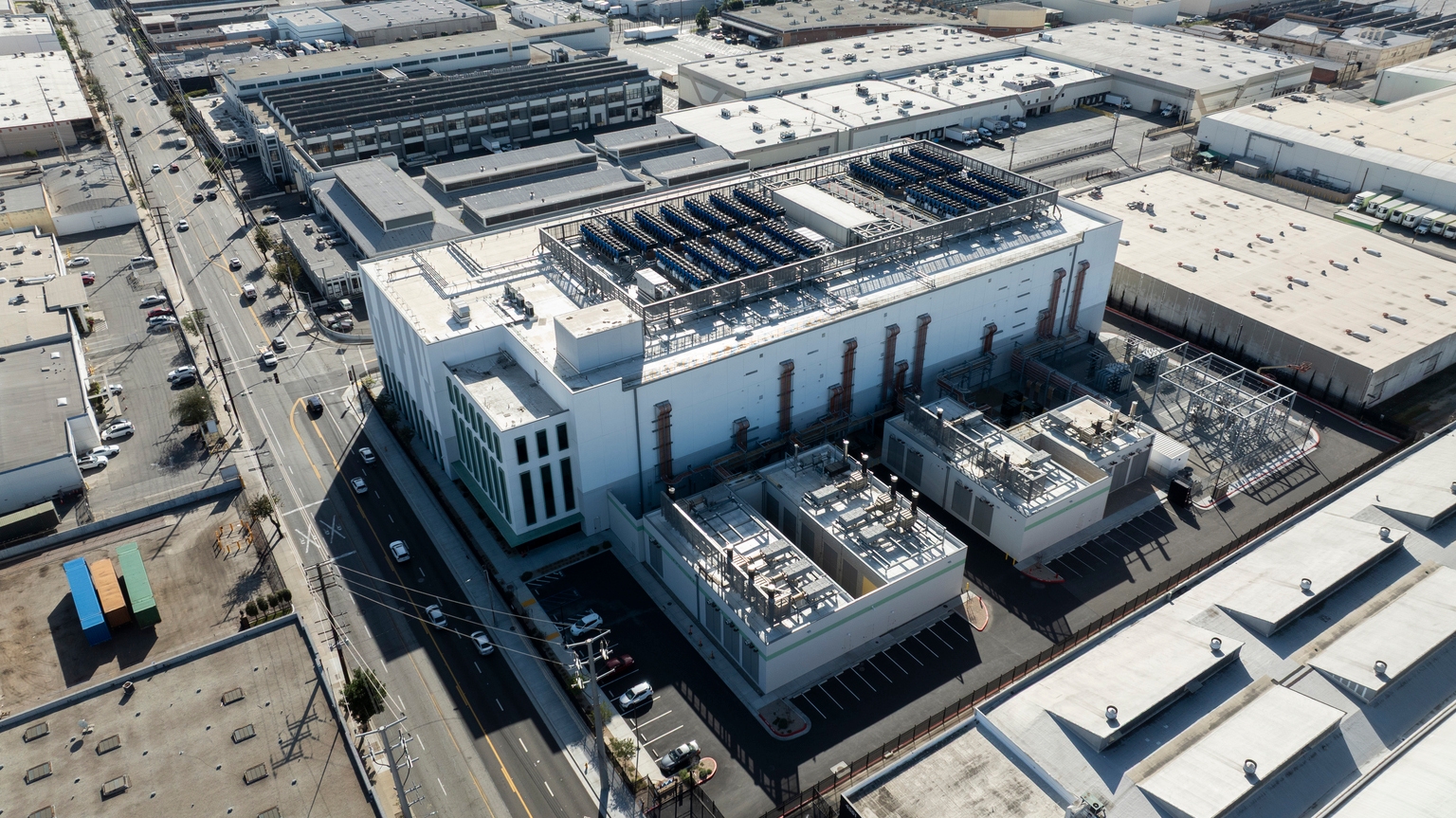 IREN: Hyperscaler Ambitions Vs. $6 Billion Dilution Risk (NASDAQ:IREN)